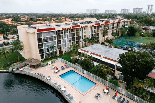 320-2001 Atlantic Shores Blvd, Hallandale Beach, FL, 33009-2855 | Card Image