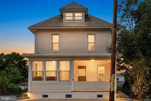 70 Schuylkill St, CRESSONA, PA, 17929-1409 | Card Image