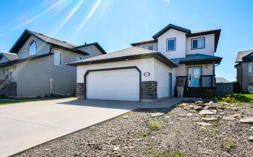 8933 114 Ave, Grande Prairie, AB, T8X1T9 | Card Image