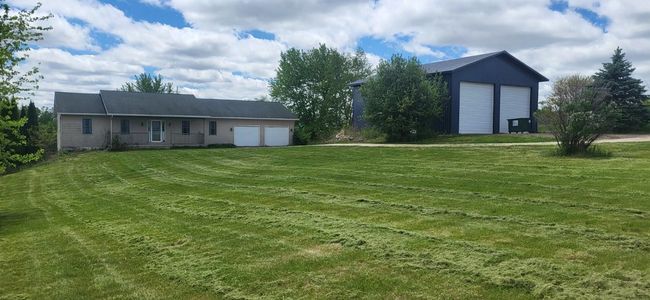 W9271 Highway 39, House other with 4 bedrooms, 3 bathrooms and null parking in York WI | Image 4