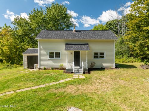 925 Washout Rd, Glenville, NY, 12302-6827 | Card Image