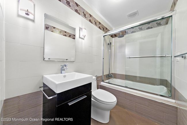 10 Edgewood Dr, House other with 5 bedrooms, 3 bathrooms and null parking in Holmdel NJ | Image 43