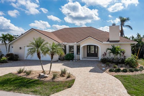 2813 Sancho Panza Ct, PUNTA GORDA, FL, 33950-6353 | Card Image