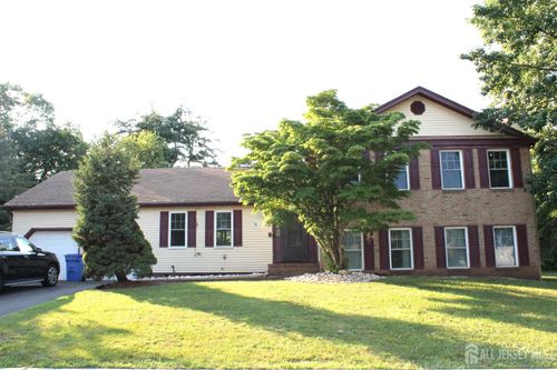 35 Independence Ct, Piscataway, NJ, 08854-5162 | Card Image