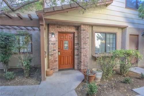 4-3232 Dayflower St, Las Vegas, NV, 89121-3566 | Card Image