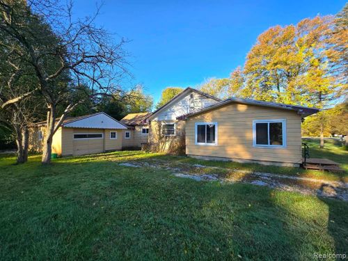 4223 Lapeer Road, Port Huron Twp, MI, 48060 | Card Image