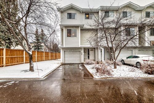 424 Hawkstone Manor Nw, Calgary, AB, T3G3X2 | Card Image