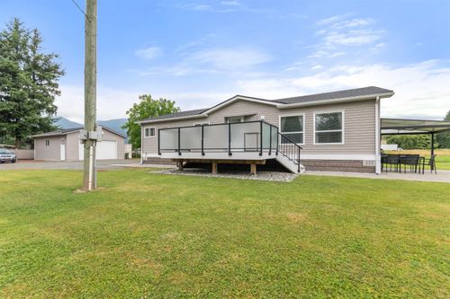 41725 Hare Avenue, Yarrow, BC, V2R5E9 | Card Image