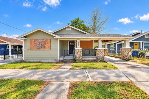 913 E 28th Ave, TAMPA, FL, 33605 | Card Image