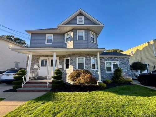 234 Garfield Ave, Mineola, NY, 11501-2574 | Card Image