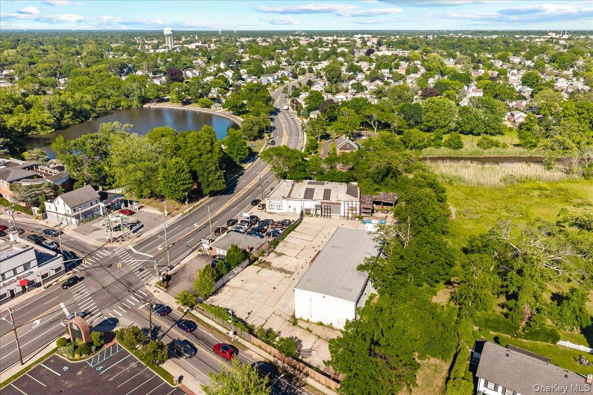 Commercial Sale in Hempstead 2