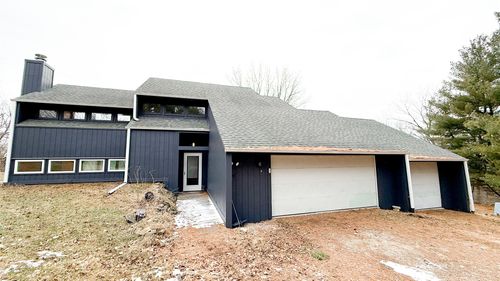 3656 W 4th St S, Newton, IA, 50208-8487 | Card Image