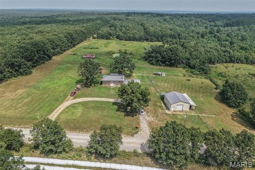 24541 Keepsake Rd, Stoutland, MO, 65567-9107 | Card Image