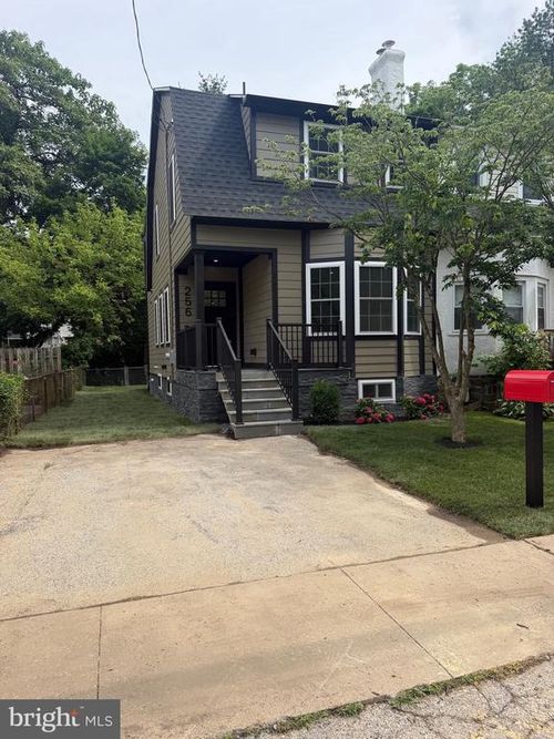 256 Willow Ave, WAYNE, PA, 19087-3524 | Card Image