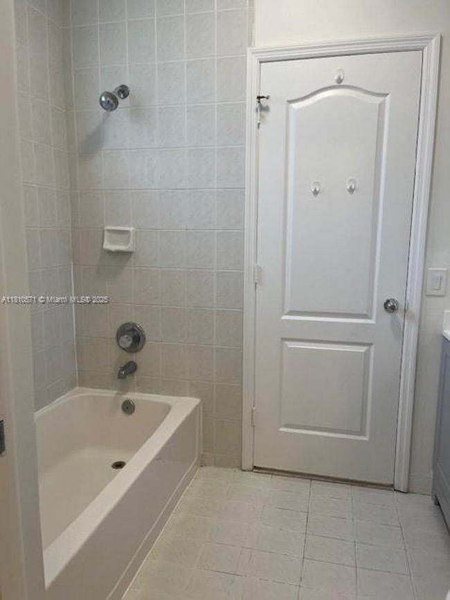 0 - 6983 Sw 161 St Pl, House other with 3 bedrooms, 3 bathrooms and null parking in Miami FL | Image 21