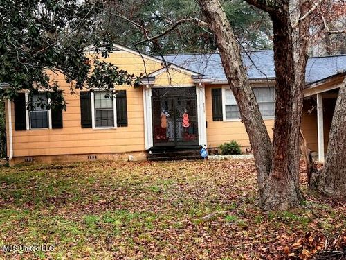 4805 Maplewood Dr, Jackson, MS, 39206-4818 | Card Image