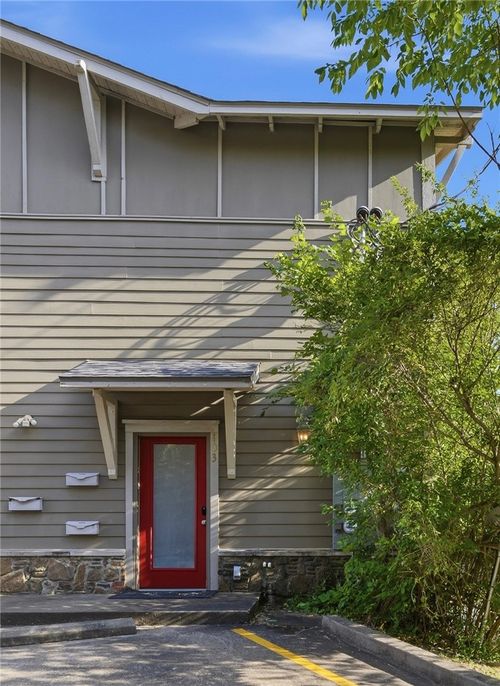 103-204 N Shipley Aly, Fayetteville, AR, 72701-5173 | Card Image