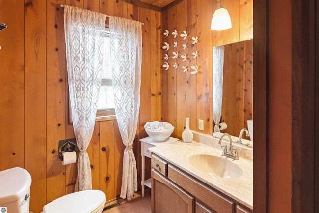 2481 S Schomberg Rd, House other with 3 bedrooms, 2 bathrooms and null parking in Lake Leelanau MI | Image 26