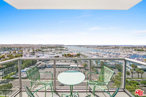 702-13700 Marina Pointe Dr, Marina del Rey, CA, 90292-9297 | Card Image