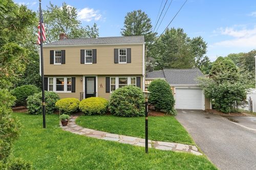 100 Maple St, Framingham, MA, 01702-5737 | Card Image
