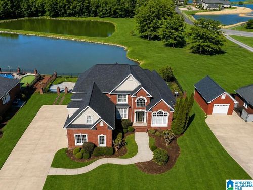 299 Marsh Ln, OXFORD, AL, 36203-3978 | Card Image