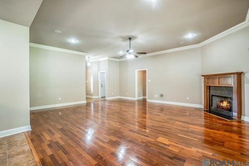 14508 Garnet Dr, Gonzales, LA, 70737-8957 | Card Image