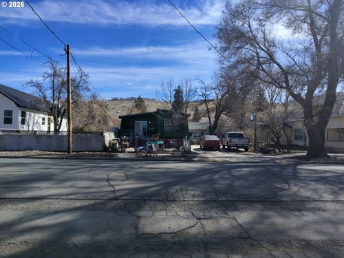 235 S H St, Lakeview, OR, 97630 | Card Image