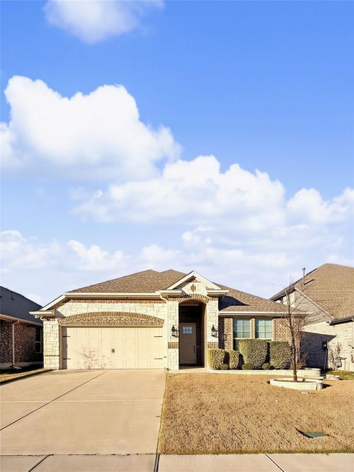 658 Erin Hills Dr, Red Oak, TX, 75154-2756 | Card Image