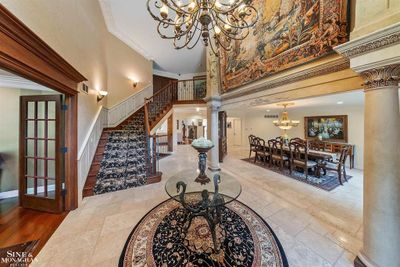 Foyer | Image 2