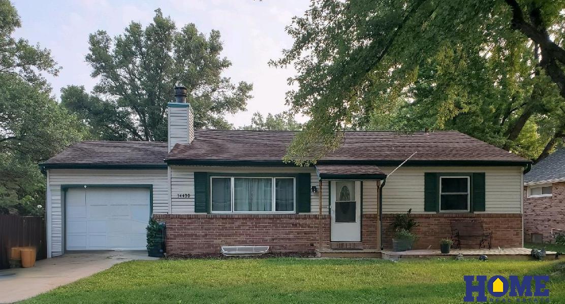 Eastbourne St, Waverly, NE 68462