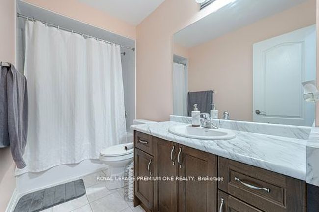 51 Prosser Cres, House attached with 4 bedrooms, 4 bathrooms and 3 parking in Sutton West ON | Image 23