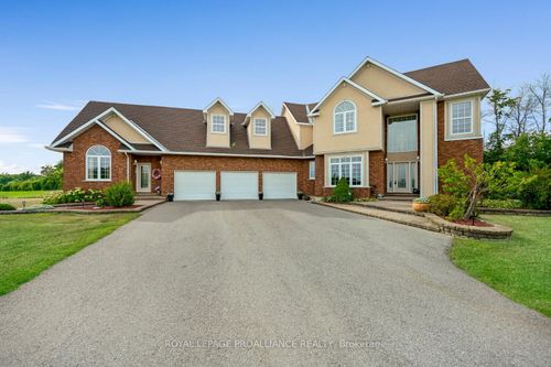 3560/3562 Weir Rd, Edwardsburgh, ON, K0E1X0 | Card Image