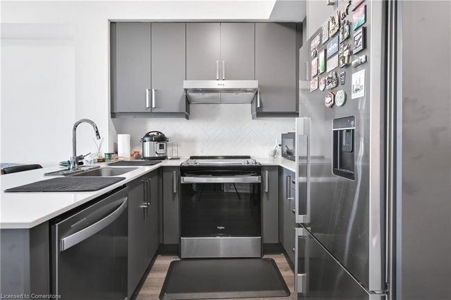 1703 - 3220 William Coltson Ave, House attached with 1 bedrooms, 1 bathrooms and 1 parking in Oakville ON | Image 8