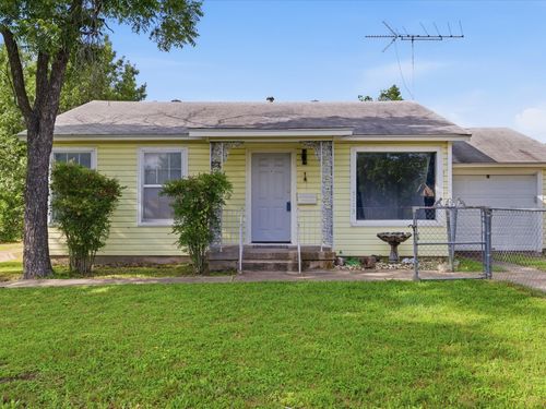 5113 Flagstone Dr, Fort Worth, TX, 76114-1772 | Card Image
