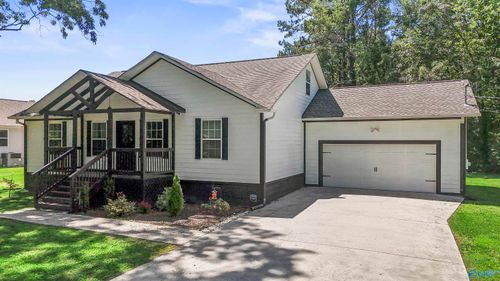 155 Cumberlind Dr, Guntersville, AL, 35976-7316 | Card Image