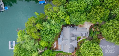 1838 Southpointe Dr, Morganton, NC, 28655-9894 | Card Image