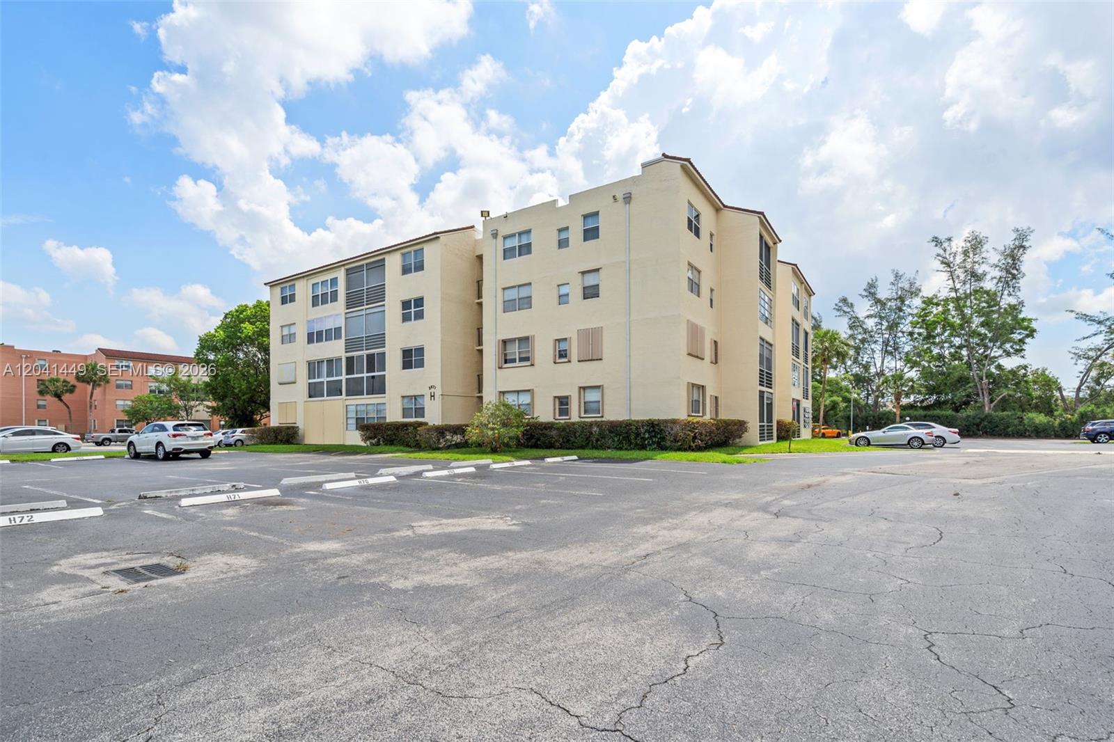 Residential in Lauderdale Lakes 2