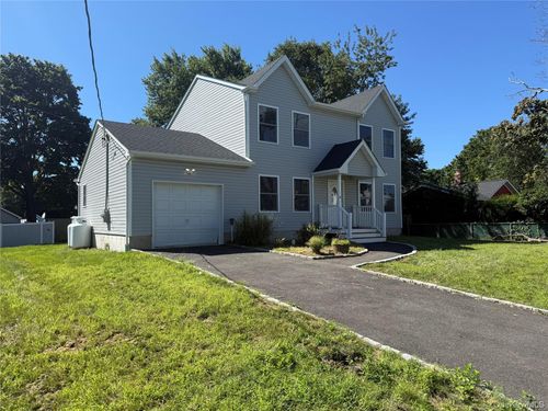 8 W Narcissus Rd, Mastic Beach, NY, 11951-4725 | Card Image