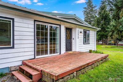 15913 86th Avenue Se, House other with 2 bedrooms, 2 bathrooms and 2 parking in Yelm WA | Image 3