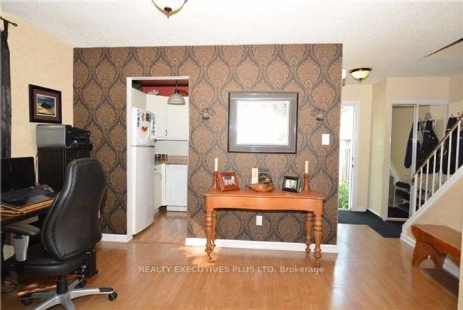 1 Homer Sq, House other with 3 bedrooms, 2 bathrooms and 3 parking in Brampton ON | Image 8