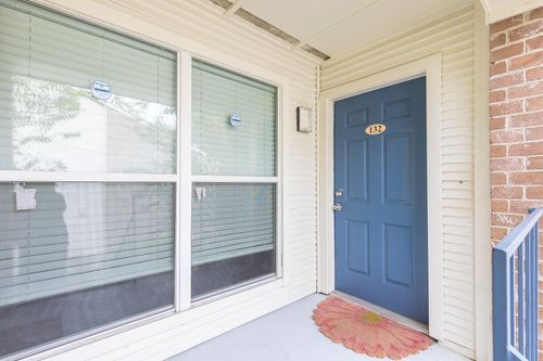 apt-132-3900 Woodchase Dr, Houston, TX, 77042-5828 | Card Image