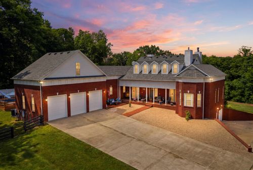 1725 Onan Bnd, Frankfort, KY, 40601-7918 | Card Image