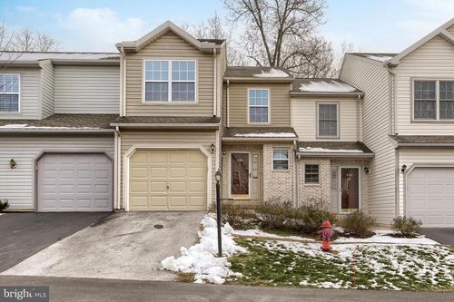 220 Forest Oak Ln, HARRISBURG, PA, 17110-3917 | Card Image