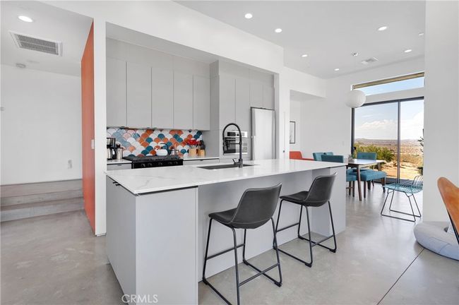 Kitchen | Image 12