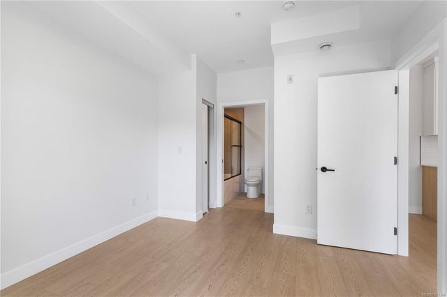320 - 2629 Millstream Rd, Condo with 2 bedrooms, 1 bathrooms and 1 parking in Langford BC | Image 5