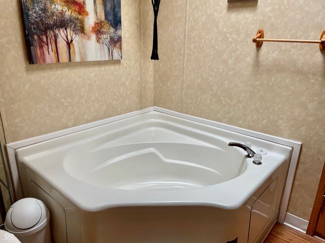 deep garden tub | Image 15
