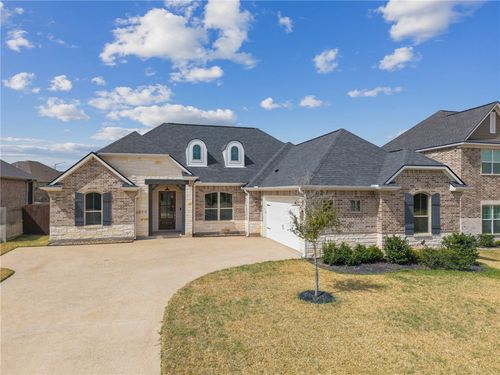 2700 Portland Ave, College Station, TX, 77845-1704 | Card Image
