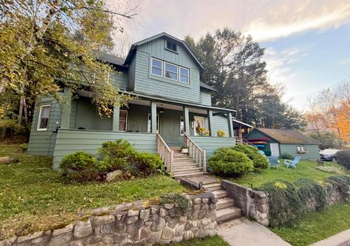 181 Lake St, Saranac Lake, NY, 12983-2120 | Card Image