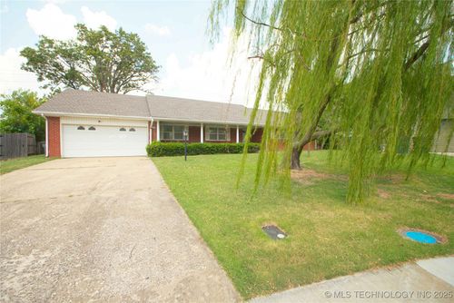 5105 Kingston Ave, Tulsa, OK, 74135-7736 | Card Image