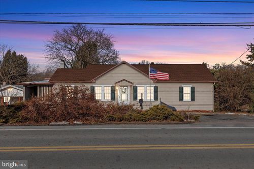 1365 Route 209, MILLERSBURG, PA, 17061 | Card Image